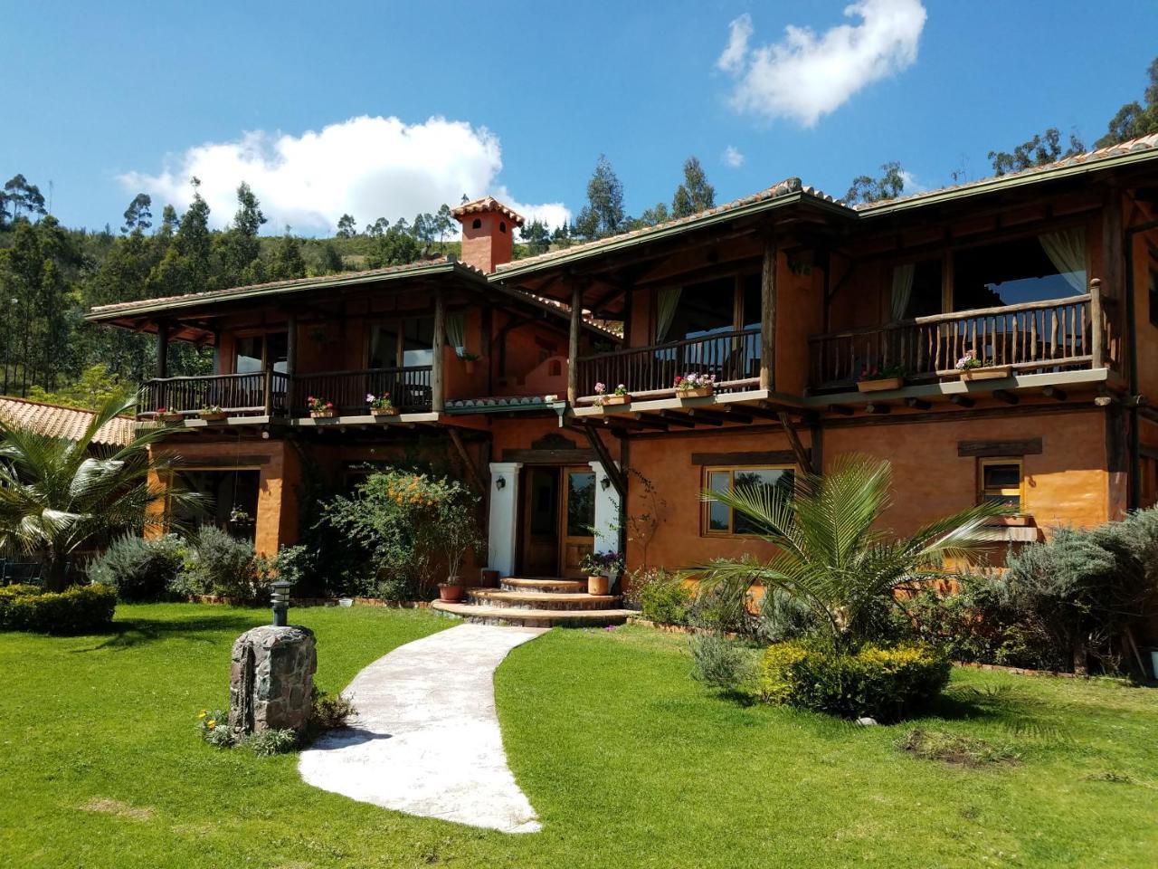 Ilatoa Lodge Quito Exterior foto